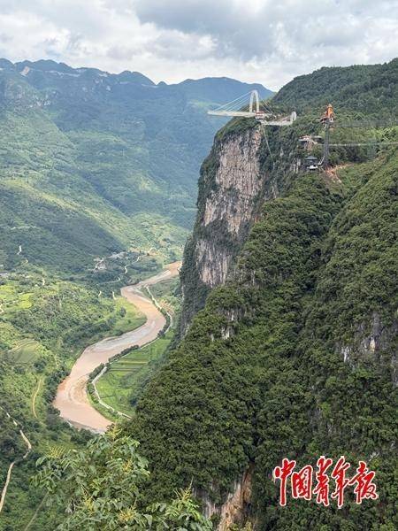 從“民生痛點”到“旅遊爆點”：懸崖電梯托起山鄉新希望