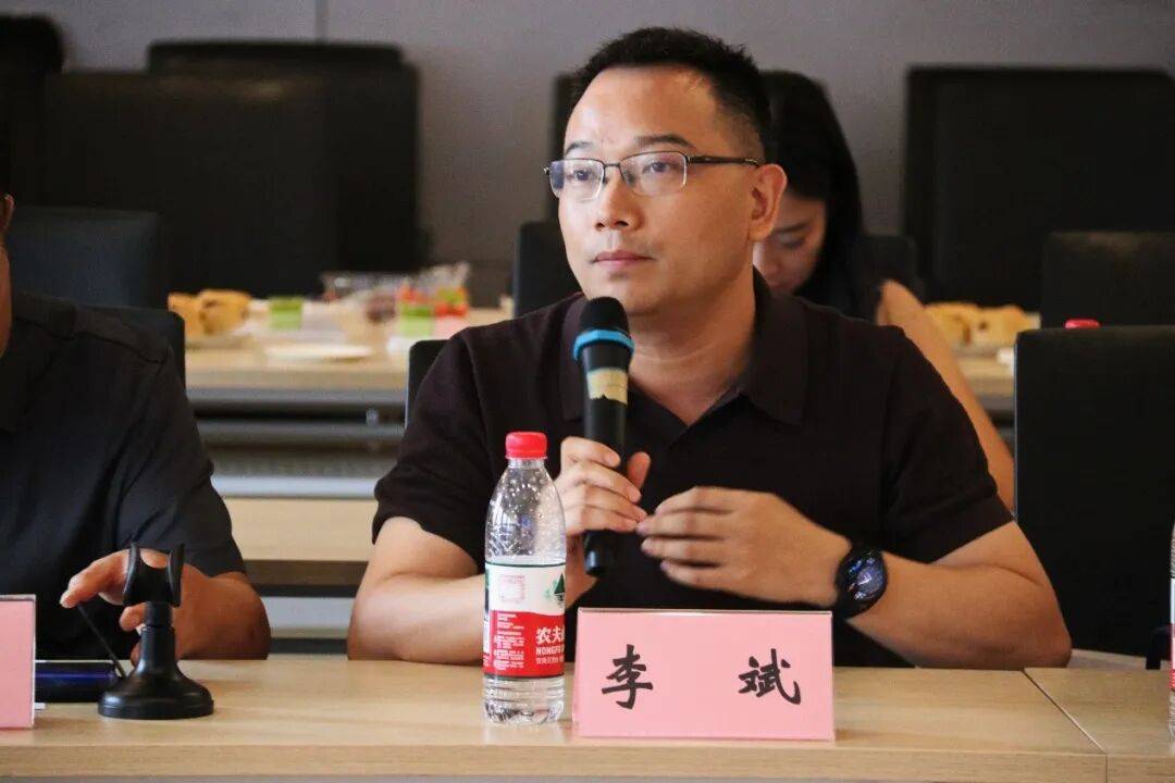 以優質資源築基，以協同共建致遠——幼兒園高質量教育資源建設研討會暨《幼兒園全域教育活動資源》新書釋出會在長沙舉行