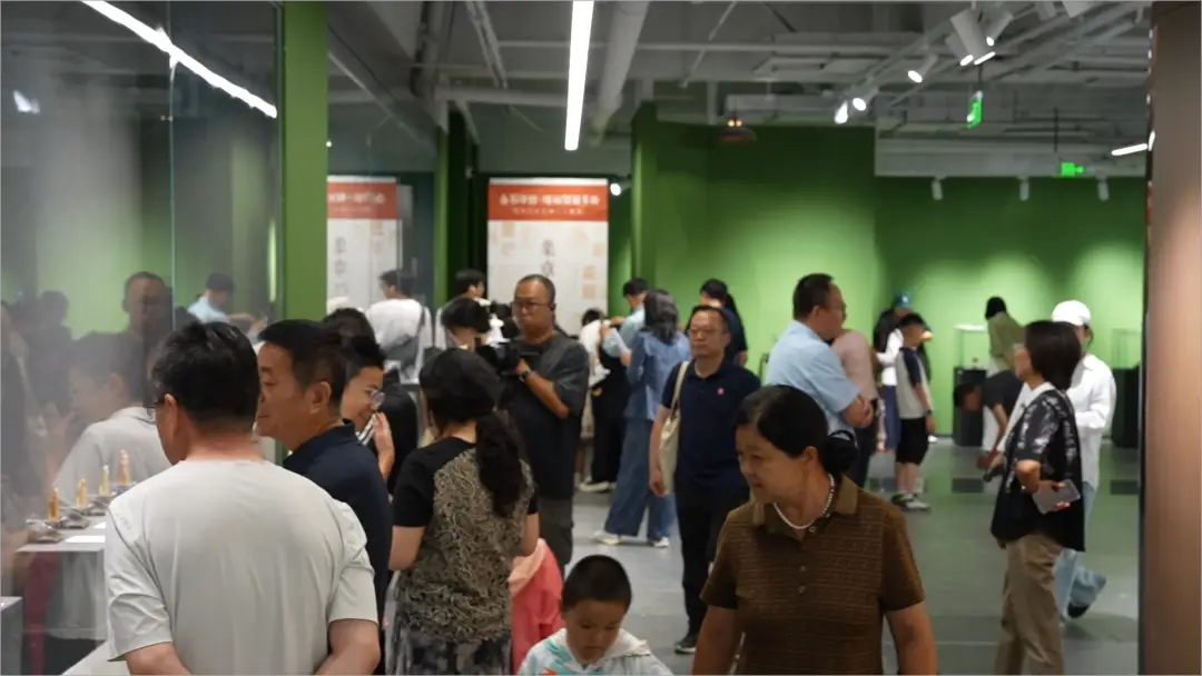 金石印韻潤暖城｜西泠印社六人聯展亮相鄂爾多斯市圖書館