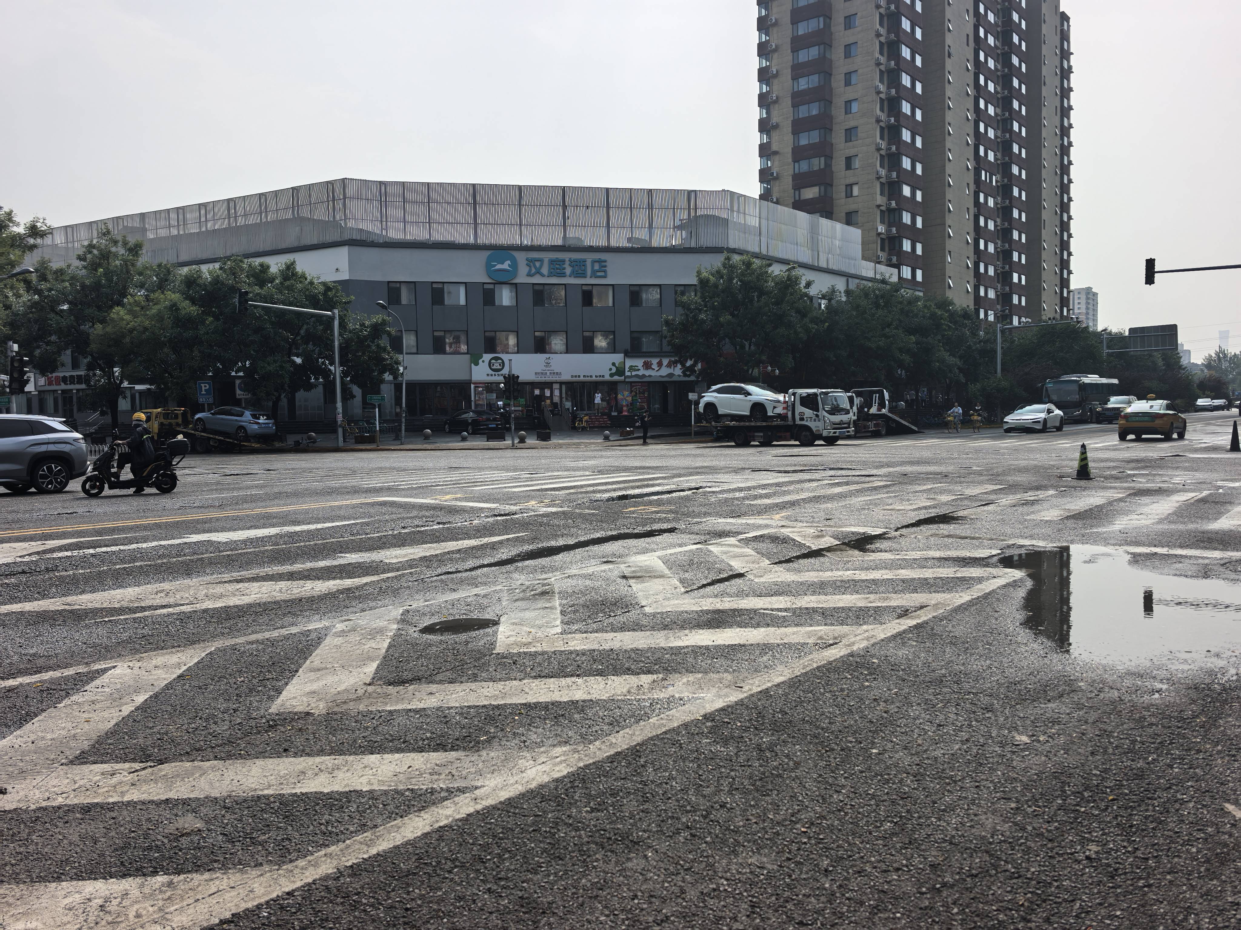 短時強降雨突襲，平房鄉快速響應保障通行