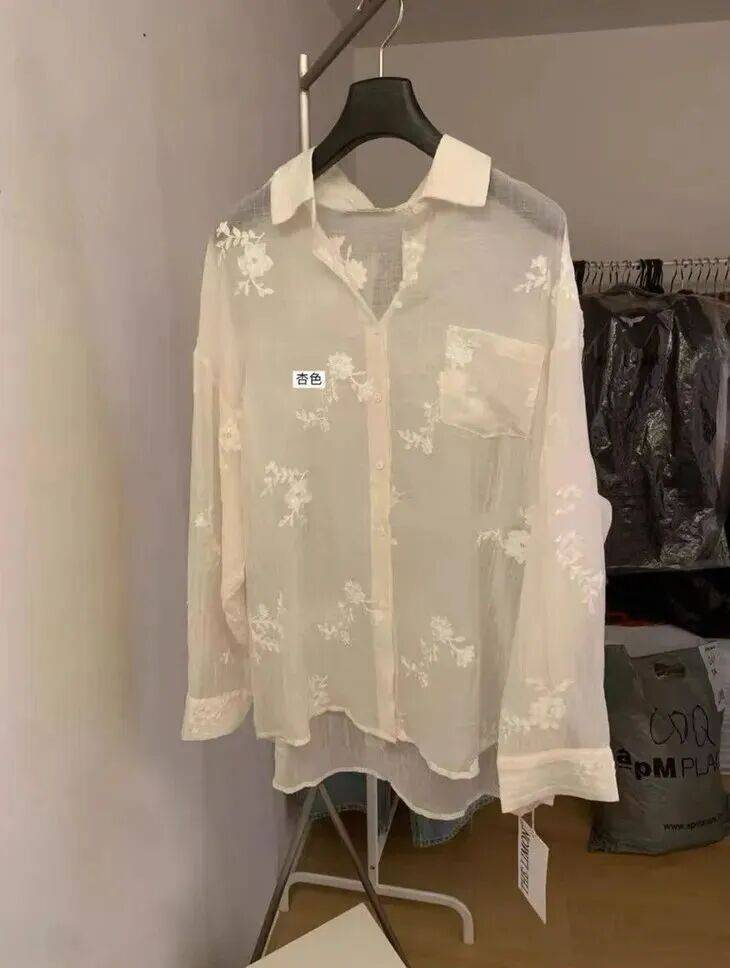 法式繁花襯衫，重工刺繡，輕薄透氣