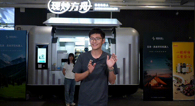 影視颶風Tim看呆！雞排哥2小時做出八大菜系，AI首次長出「大廚大腦」
