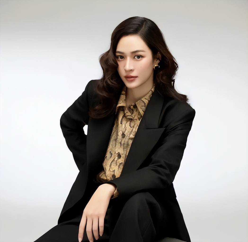 原創2026全球最美女性榜單來了，31歲鄺玲玲斬獲桂冠，符合你審美嗎