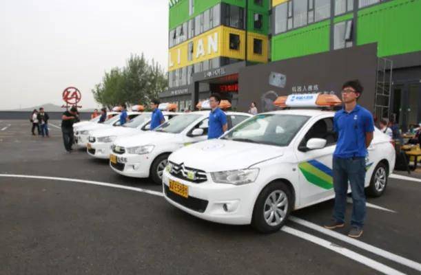 原創被00後狠狠拋棄：那個坑過70後、80後、90後的駕校，終於涼了