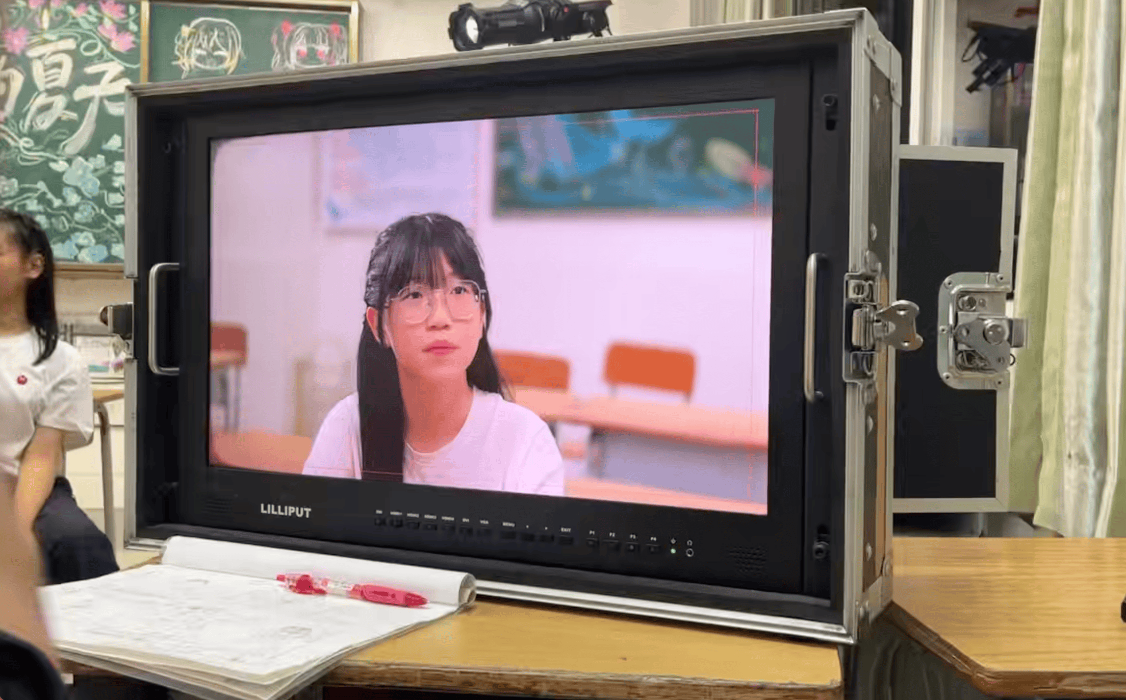 歷時兩年！家長手搓公益紀錄片，影院放映留存孩子小學回憶
