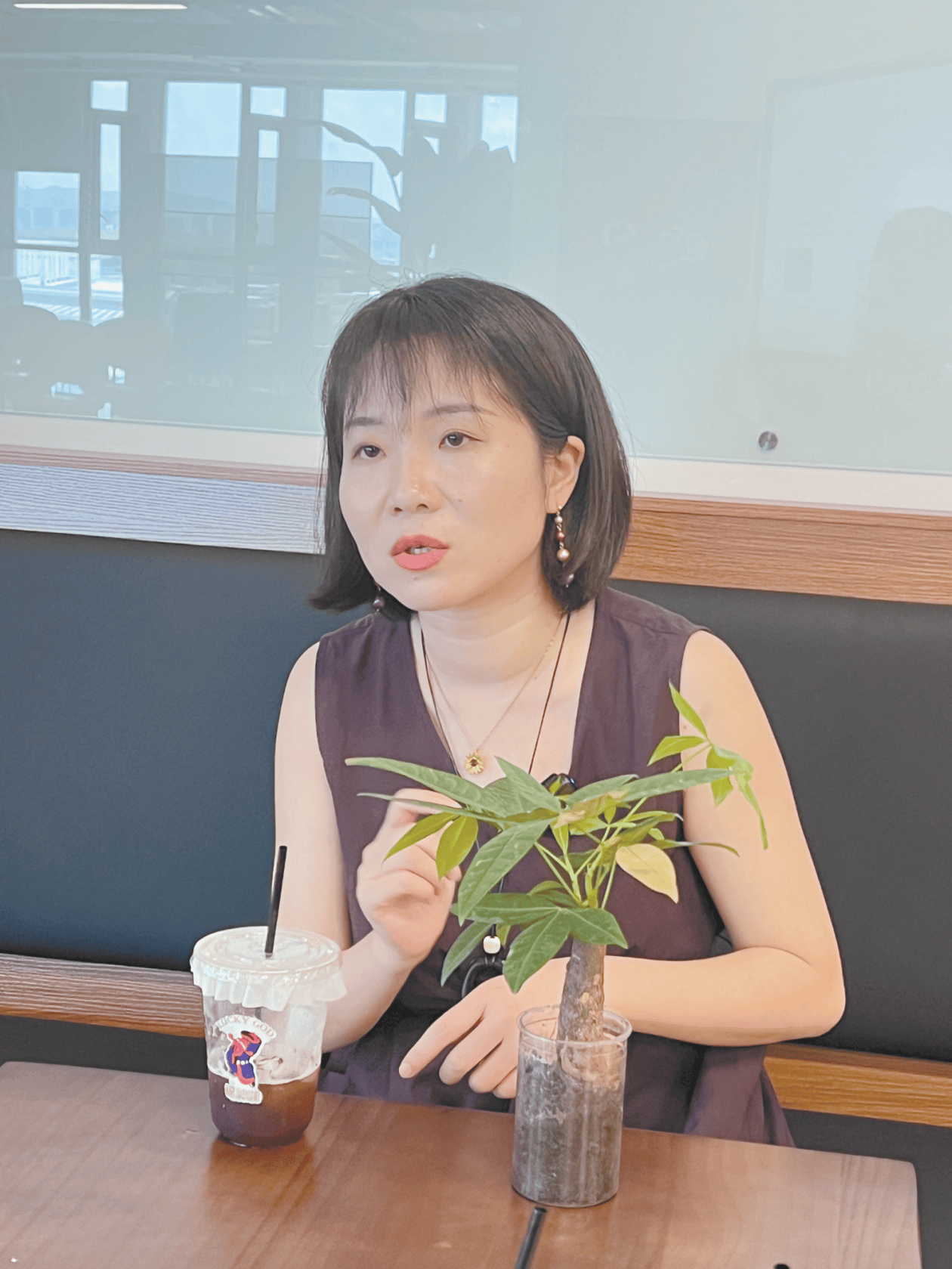 【中國新質造】“AI短影片訓練師”是技術和藝術之間的翻譯官，影視業“超級個體時代”來臨