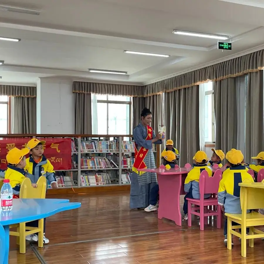 原創西藏日喀則市圖書館組織開展金秋主題閱讀體驗及文化傳播活動