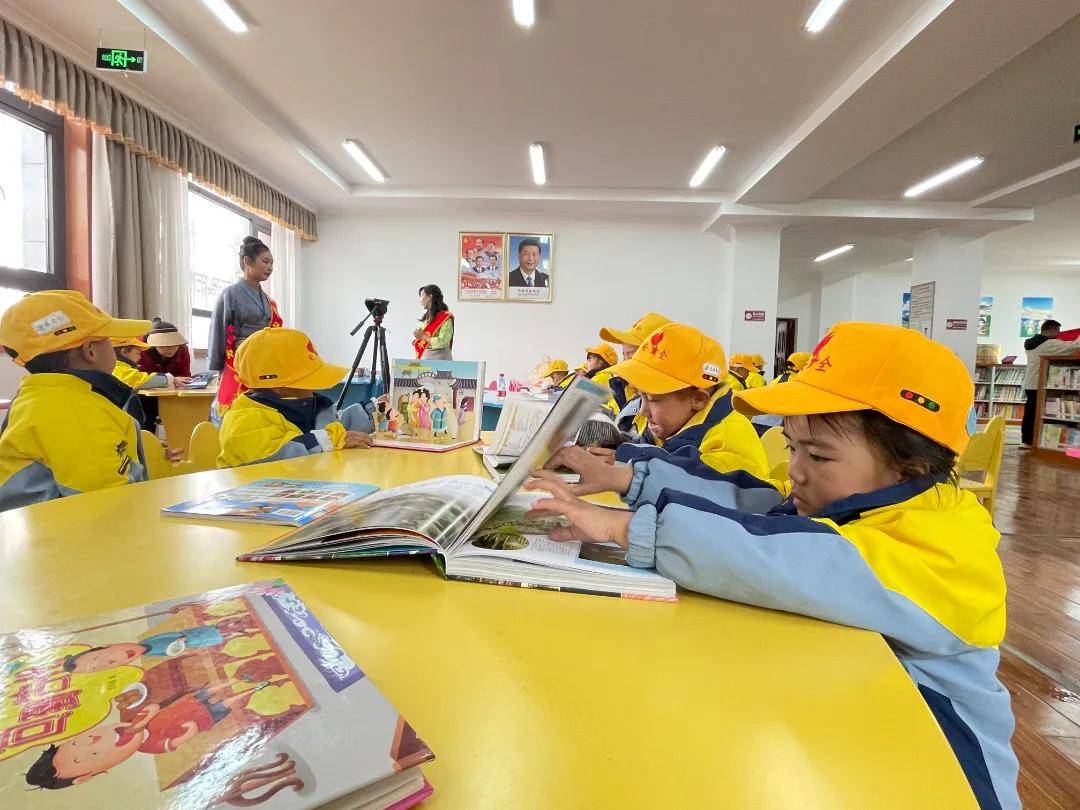 原創西藏日喀則市圖書館組織開展金秋主題閱讀體驗及文化傳播活動