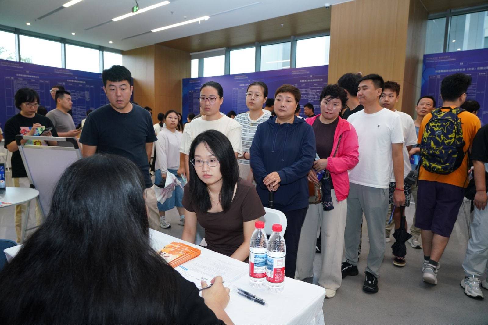大興為生物醫藥基地舉辦專場招聘，提供崗位435個
