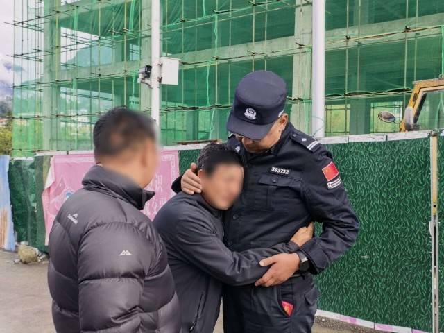 吉隆口岸多名人員失聯 移民管理部門緊急調集346名警力搶險救援