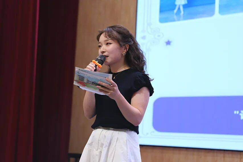 開學前一小學教師先賽師德演講：要深耕專業更要愛潤童心