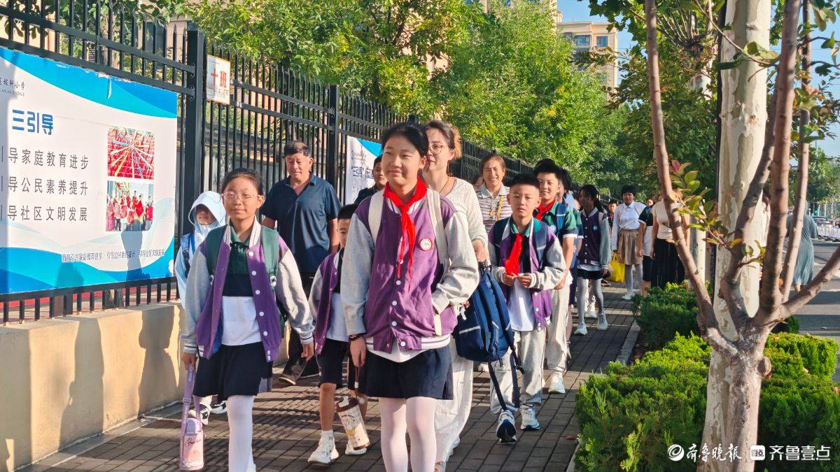 元氣滿滿！濟南高新區稼軒小學學子如約奔赴校園