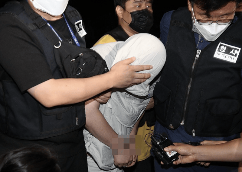 韓國警方決定公開鄭某（中國籍）姓名、年齡及照片等個人資訊，涉嫌殺害中國女留學生