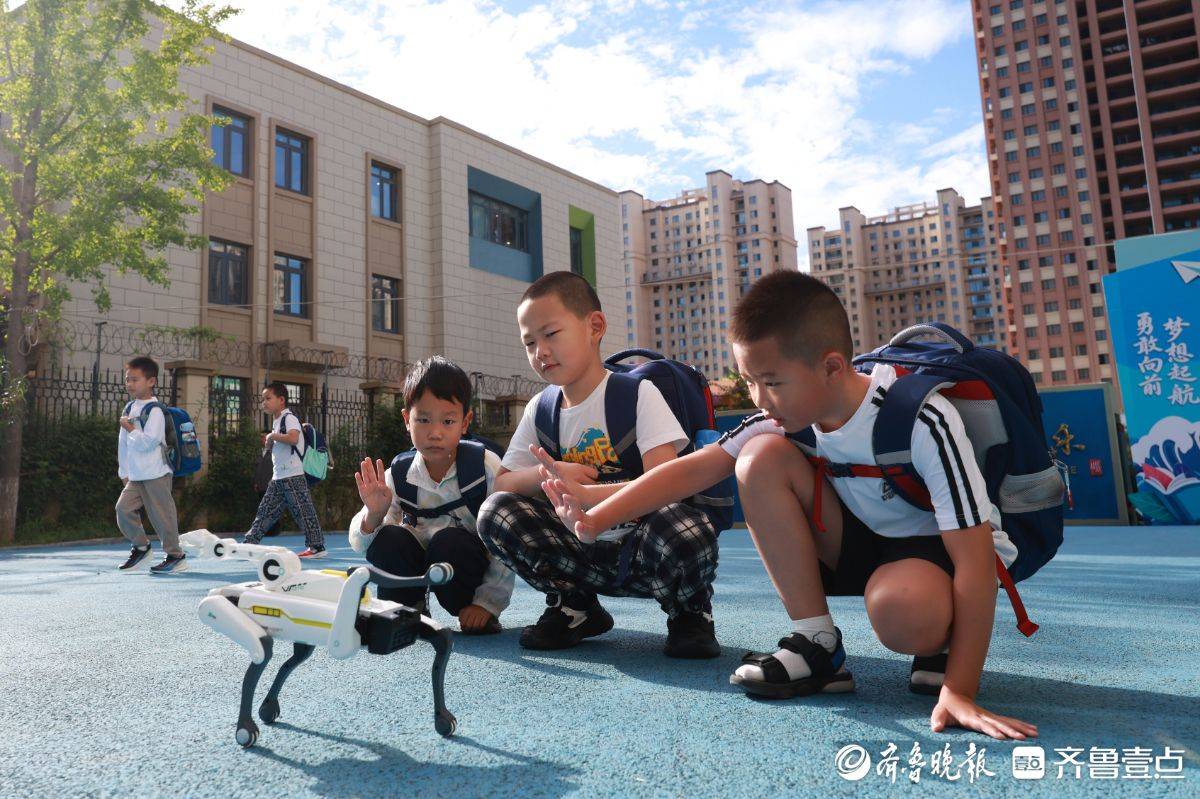 圖集｜開學首日儀式感滿滿，煙臺一小學舞獅迎“新”