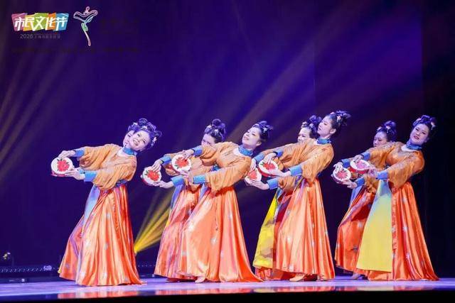 喜報｜“夢想舞蹈團”誕生！崇明8支舞蹈隊全部躋身“百強”