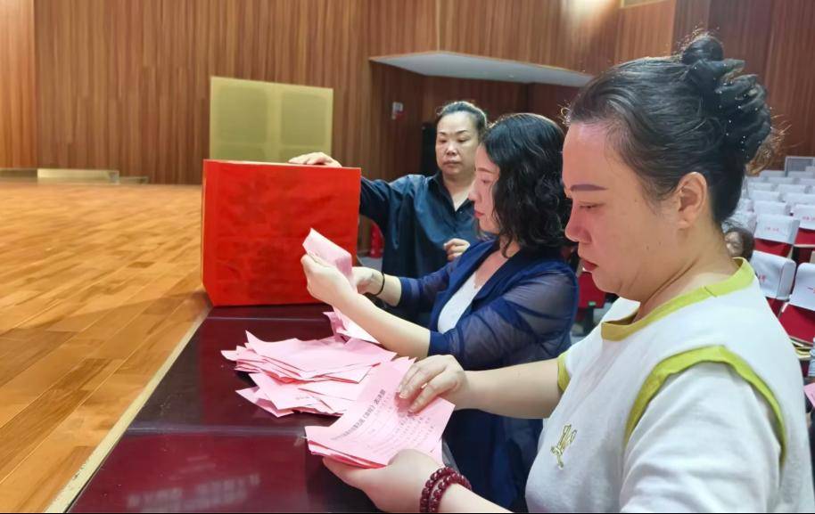 原創鄂州市戲劇家協會第五屆第一次會員大會圓滿召開 熊小薇當選會長