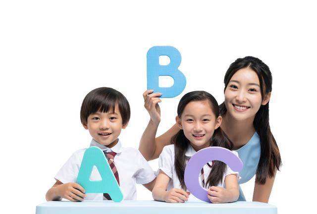 原創考研名師呼籲“取消英語主科地位”：跟風的是家長，吃虧的是孩子